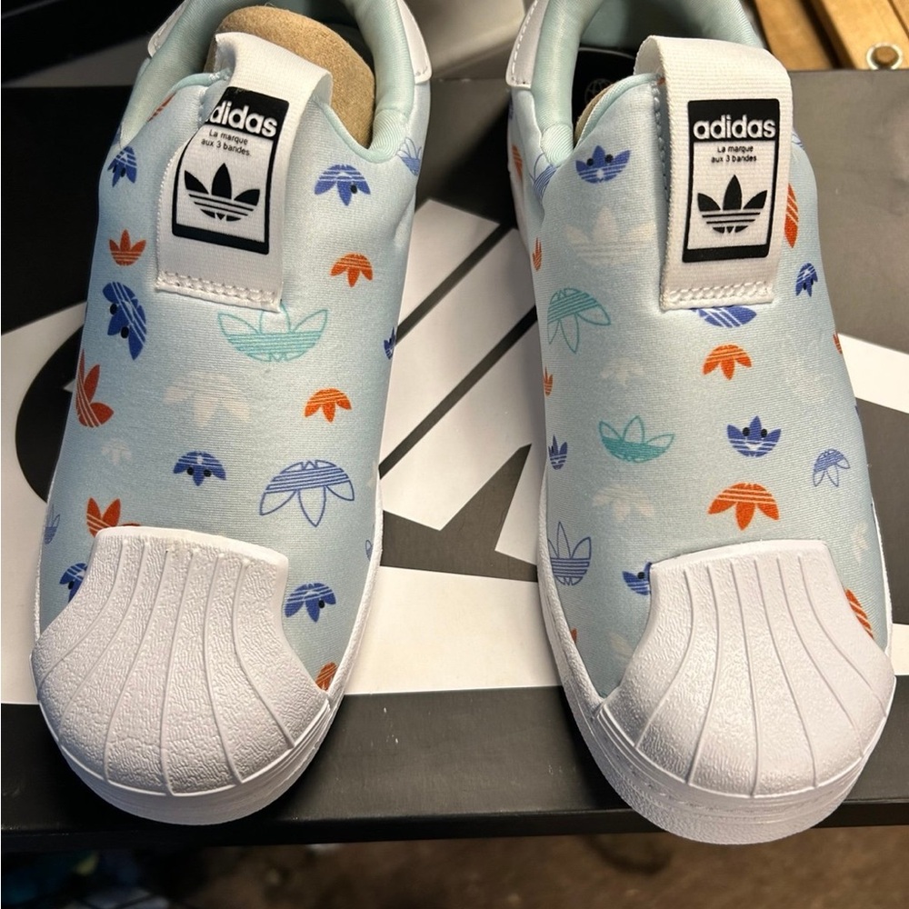 Size 3y, Adidas Kids Slip-On Shoes